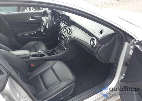 2014 Mercedes-Benz Cla 250 z USA, uszkodzony, nr VIN WDDSJ4EB3EN096438